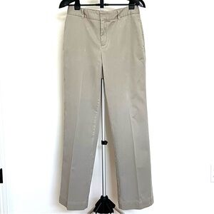 GAP Women’s Loose Fit Khaki Chinos Size 10 Long